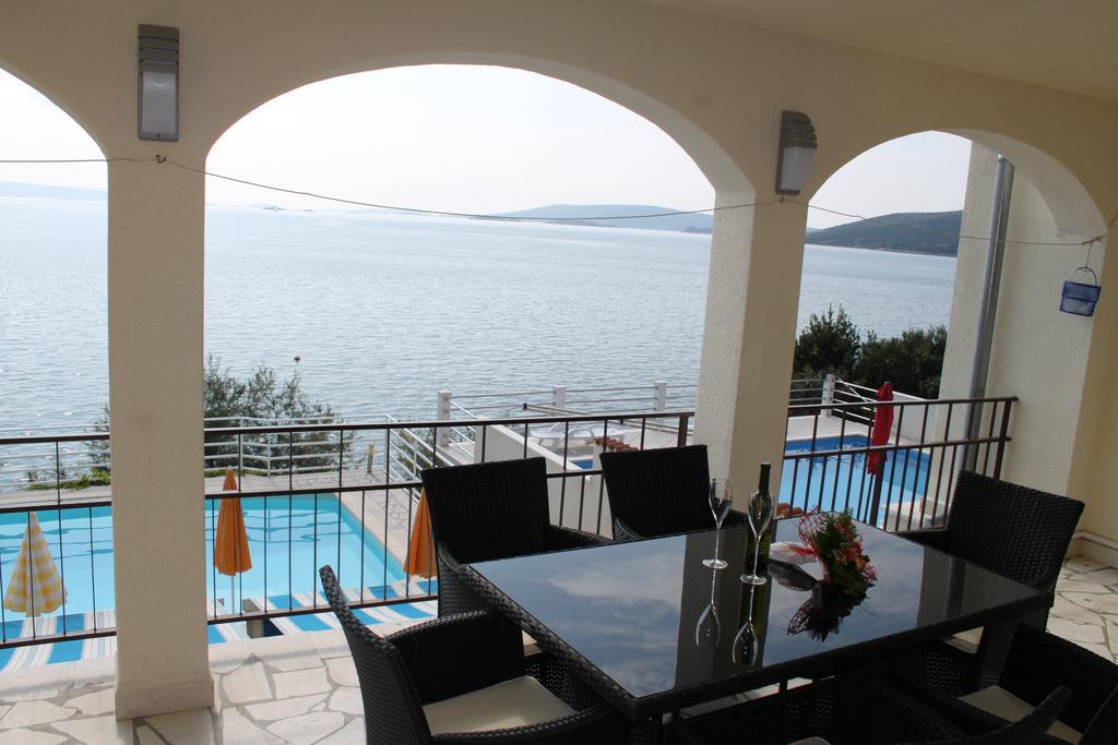 Apartments Villa Marija Seget Vranjica Esterno foto