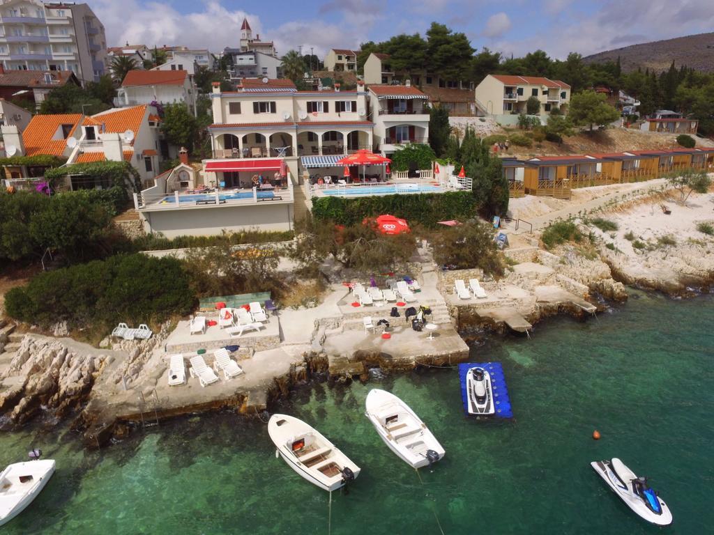 Apartments Villa Marija Seget Vranjica Esterno foto