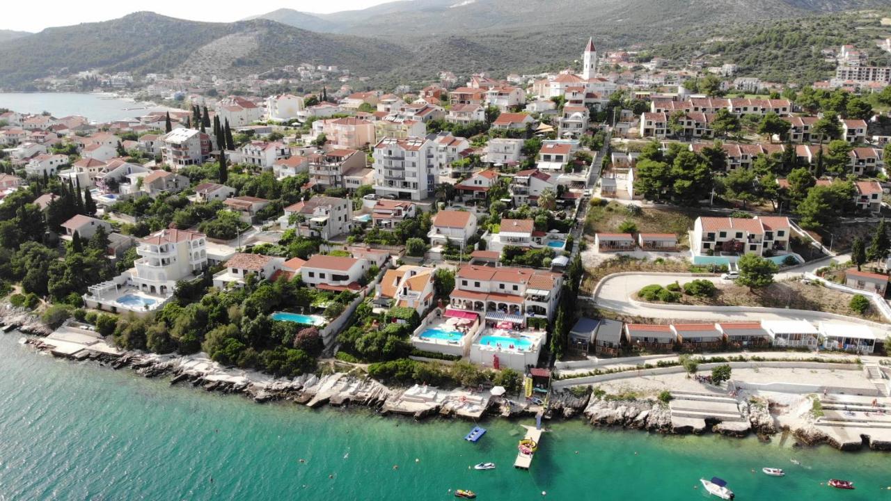 Apartments Villa Marija Seget Vranjica Esterno foto